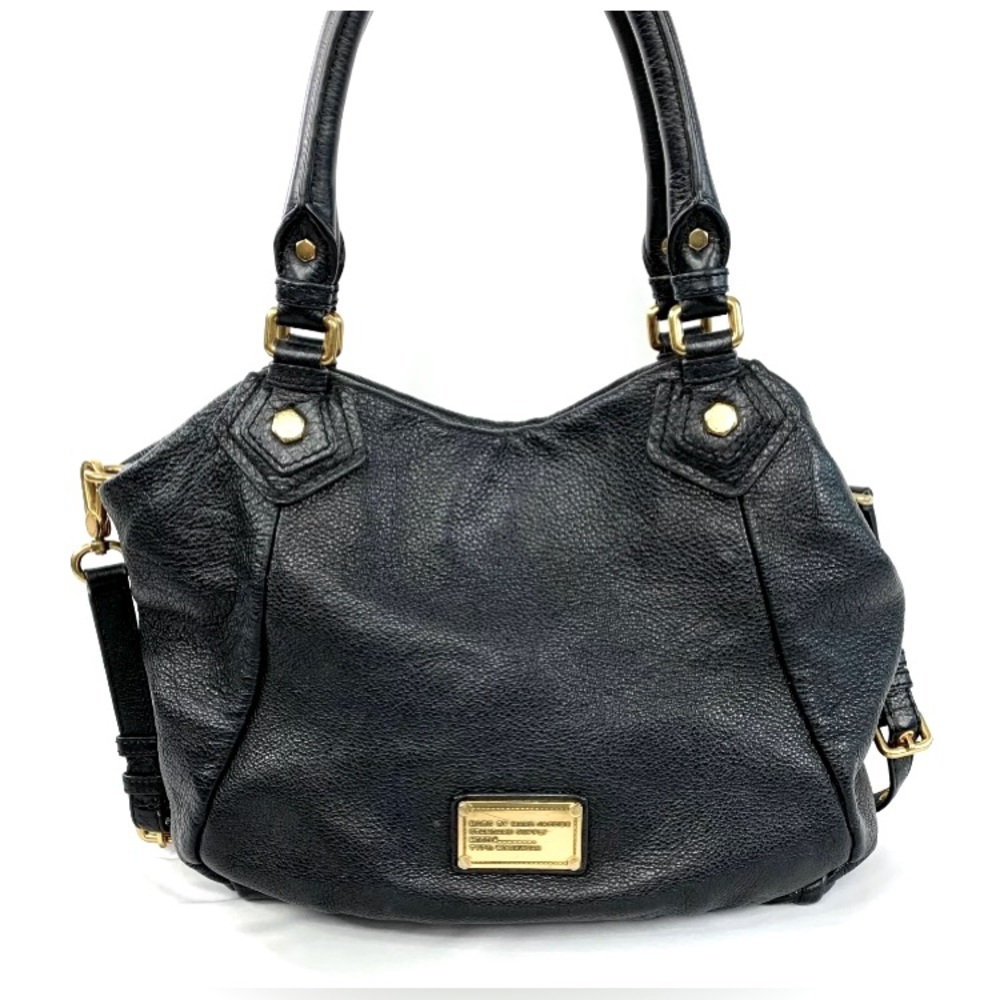 Marc Jacobs black leather purse